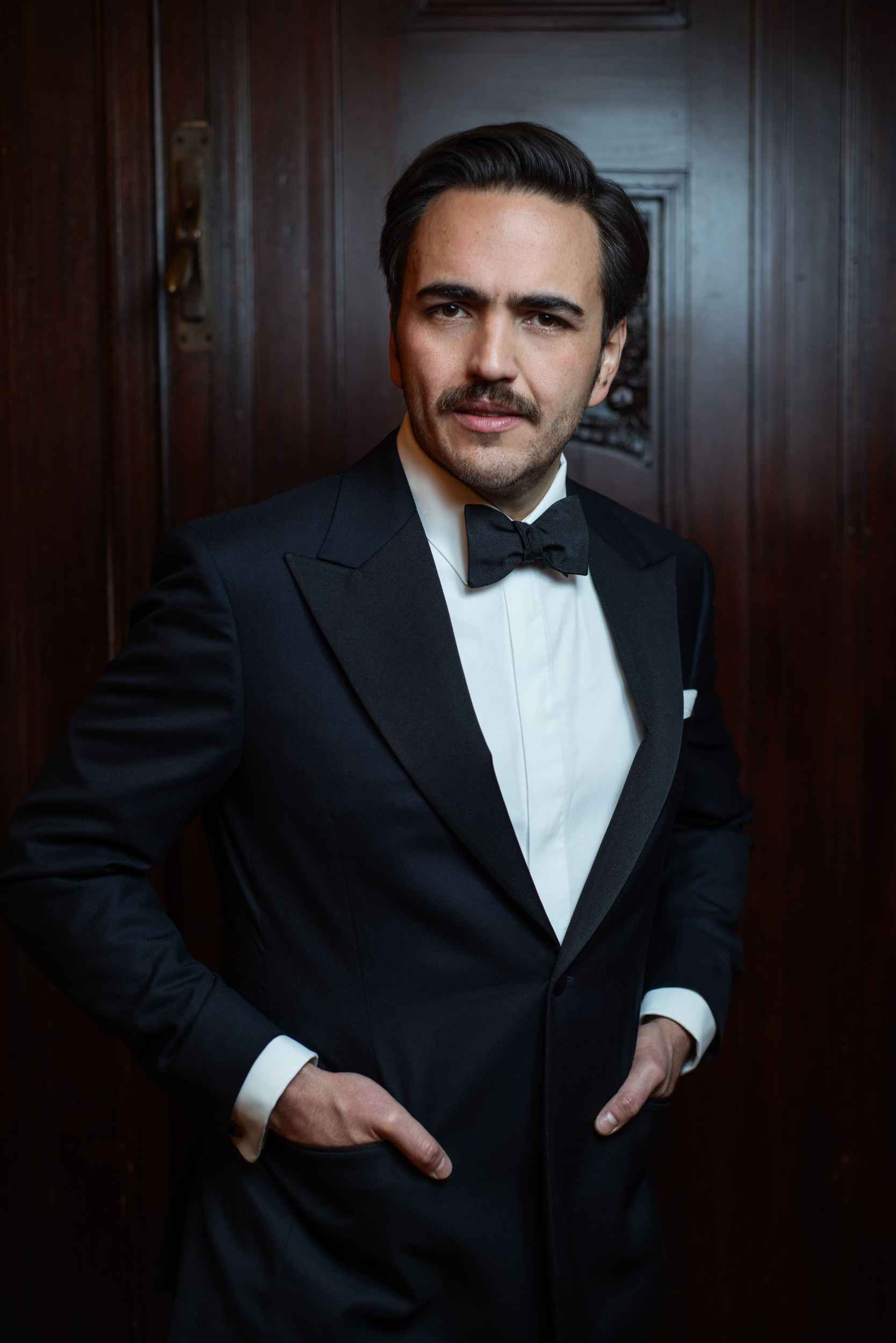 Rodrigo Porras Garulo, Bass