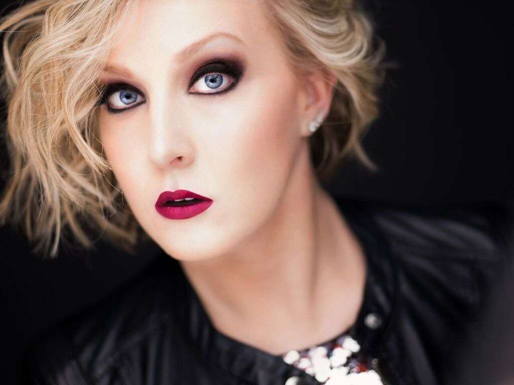 Lindsay Ammann - Picture nr #1