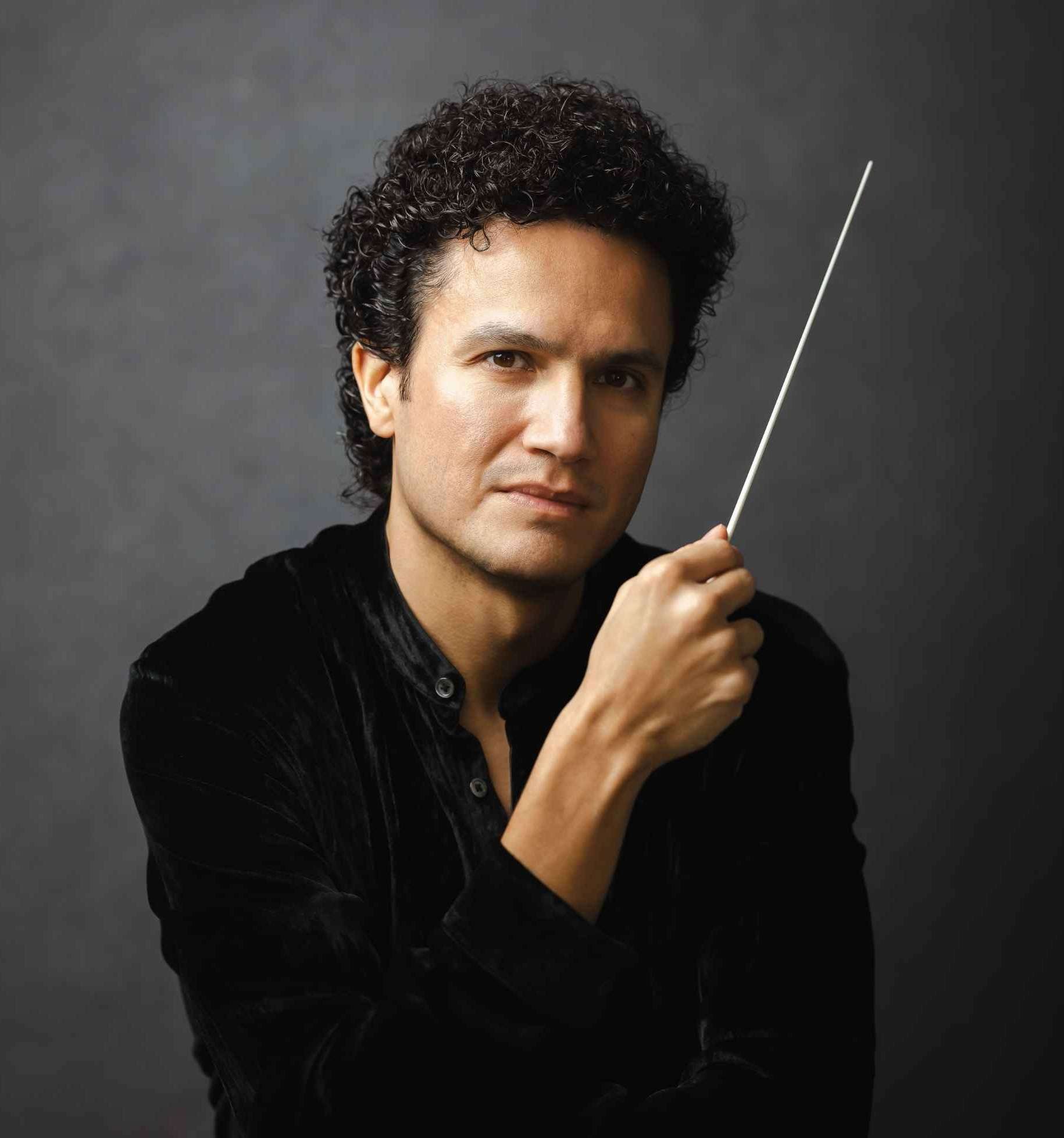 Abdiel Vasquez, Conductor
