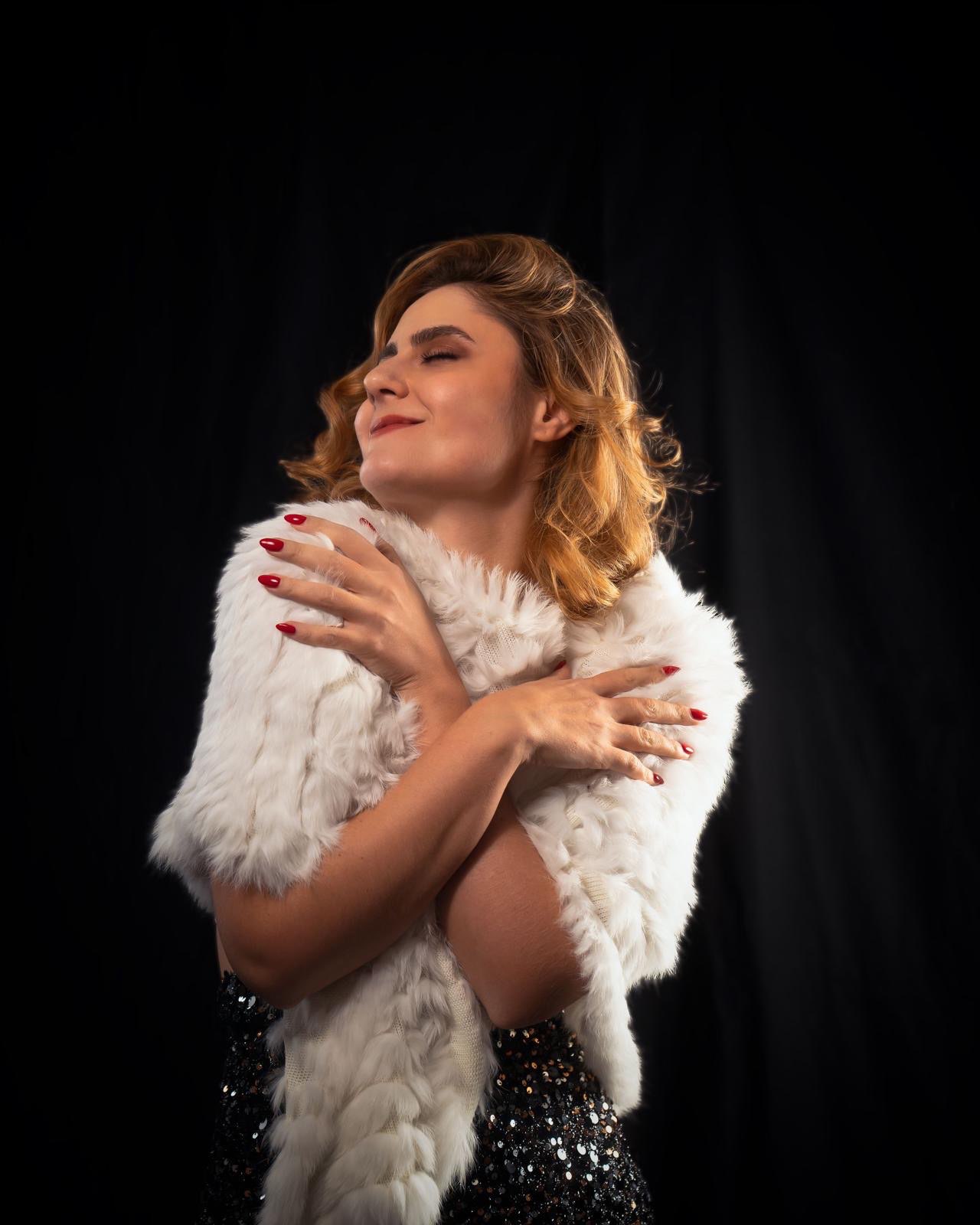 Diana Lamar - Picture nr #5